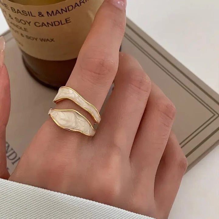 Serene Crest Dual-Tone Ring